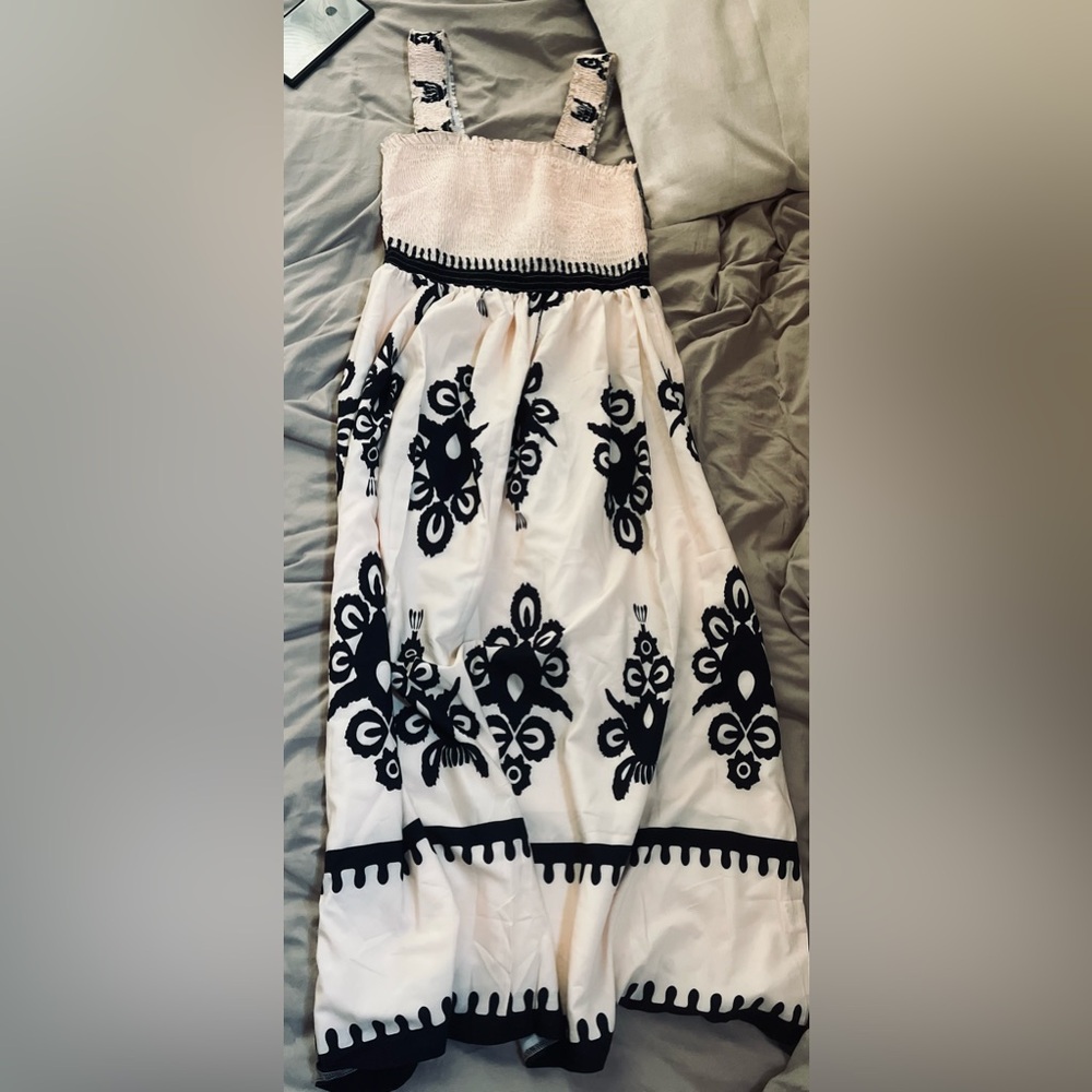 NWOT Square Neck Smocked Pattern Maxi Dress Sz M - Picture 11 of 11